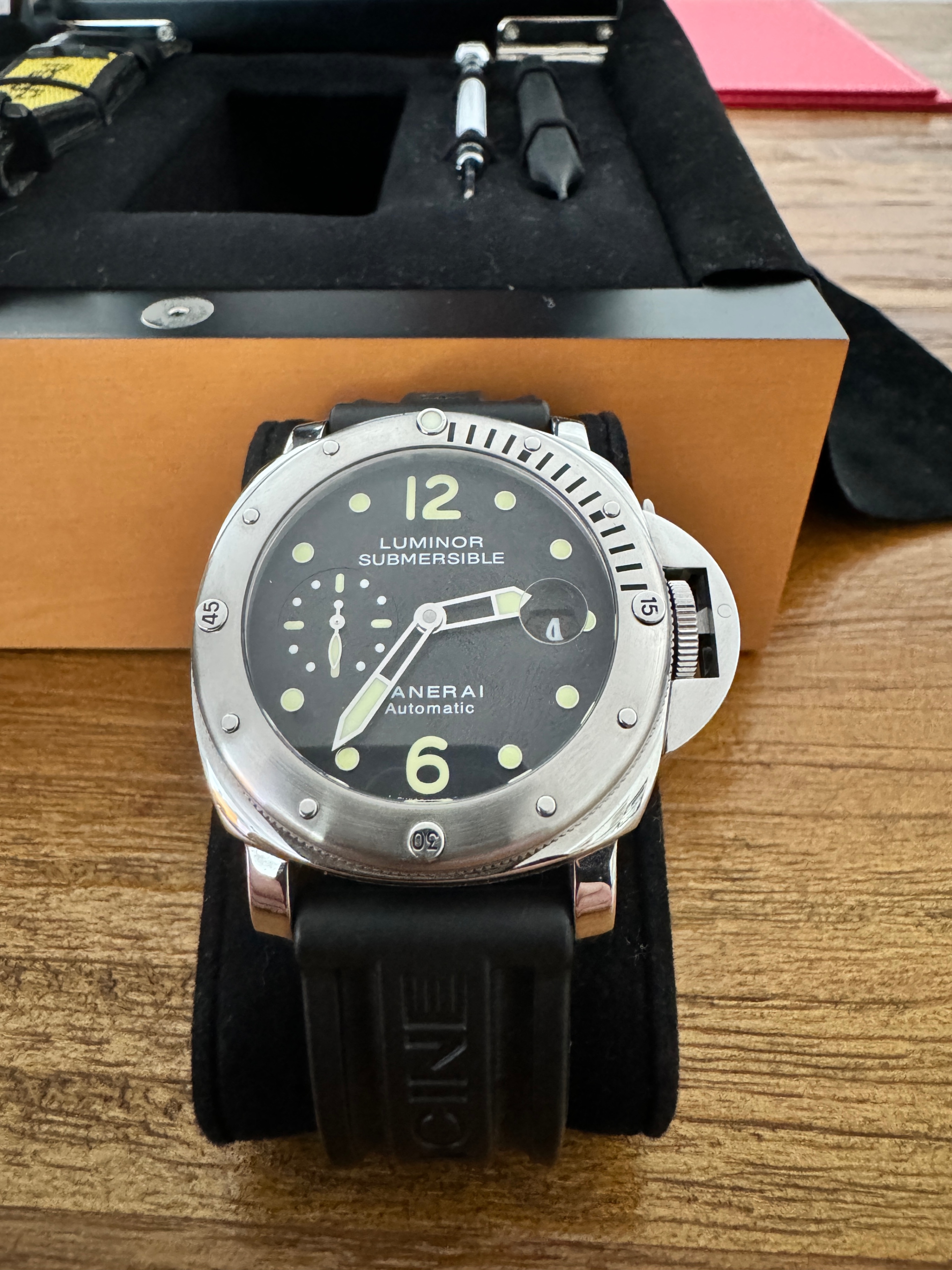 Panerai Luminor Submersible Ref. PAM0024 Wristies